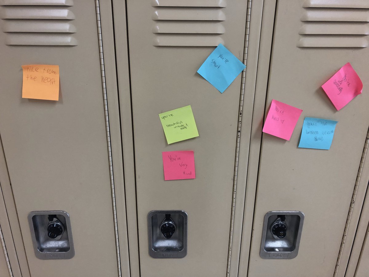 127_5_SpclSrvcs's tweet image. Loved to see Finley kindness in action today while walking the halls - so many students posting positive notes for each other
