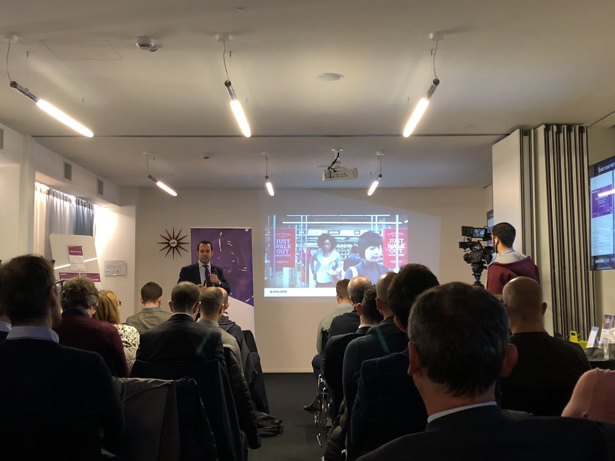 GSansone77's tweet photo. Creare valore attraverso strategie #phygital #omnicanale #goal #oriented ed i Touch Points nel percorso di #Customer #journey  @GELLIFY_group @marcellocoppa @andrealandini @FabioNalucci #innovazione @brandorbi @SciarrinoMarina https://t.co/6HZ4AzPAQX