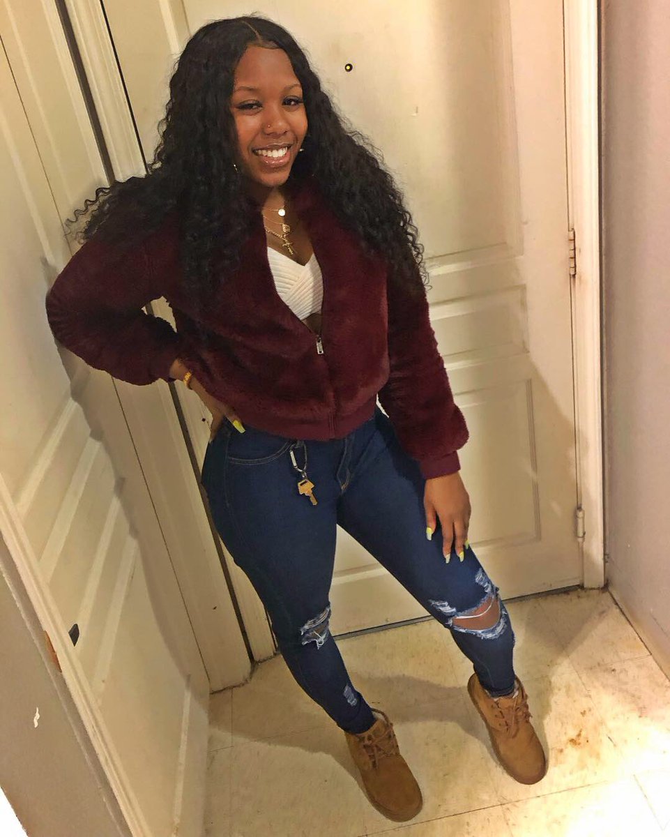 ttrendy_'s tweet image. Shall I Proceed? Yes Indeed 🀄️💋#hoco2k18