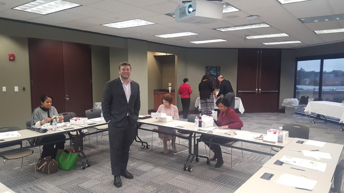 theinlinegroup's tweet image. Breaking for lunch with the Mississippi Primary Care Association team. Learning and sharing strategies on recruiting millennials and winning in rural recruitment. #humantouch #realtechnology #TIG #tigma