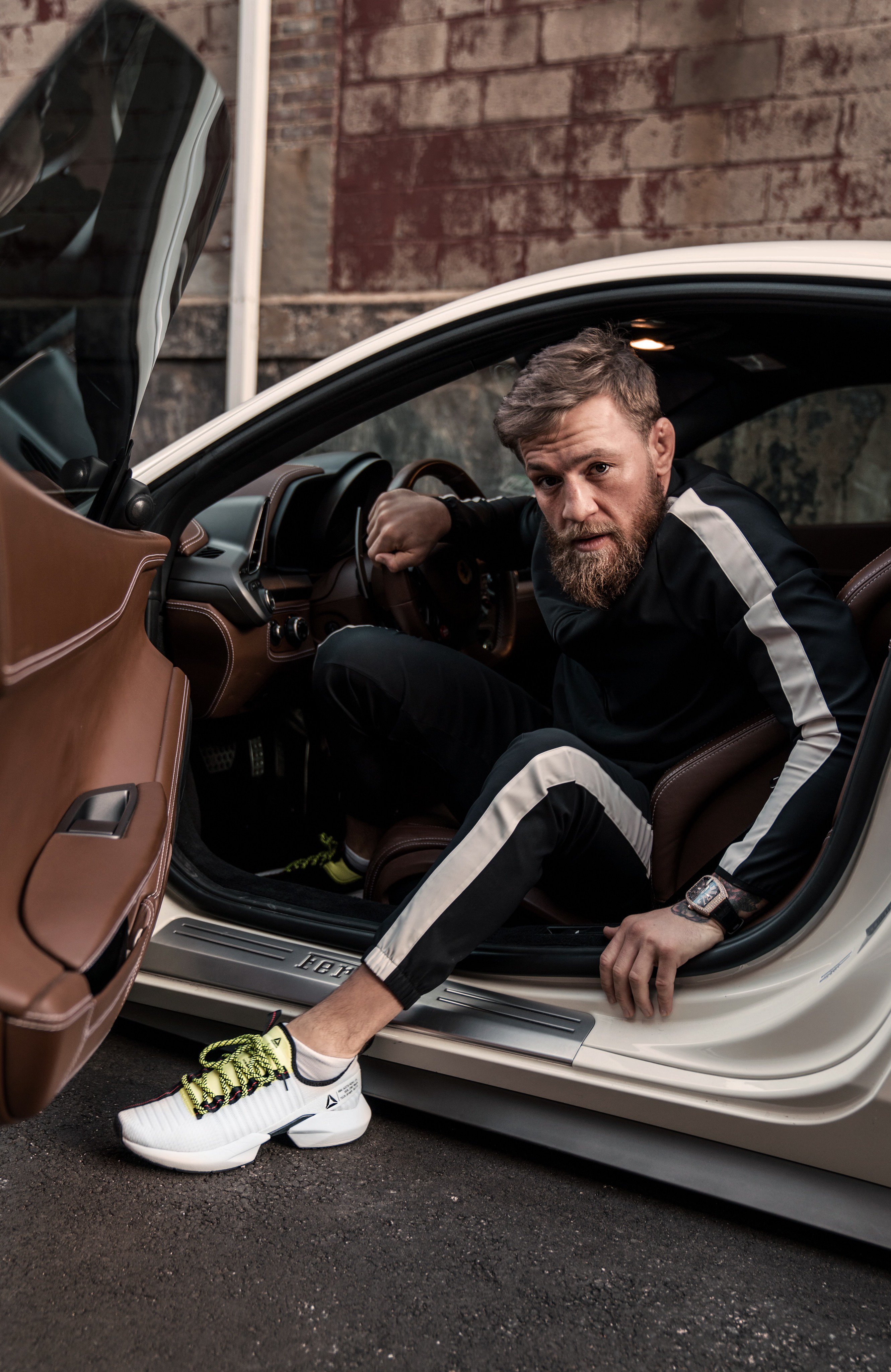 Conor mcgregor sales reebok tracksuit