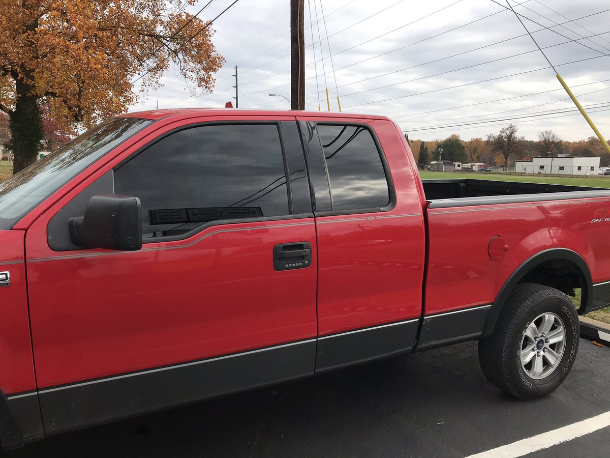 WindowTint812's tweet image. Another day another happy customer! #windowtint812 #windowtint #chevyequinox #fordf150