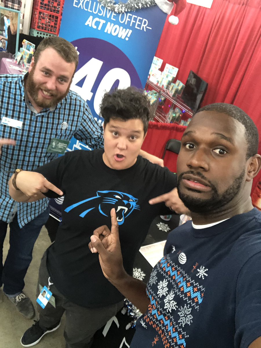 Having fun on game day at the #SouthernChristmasShow ! The #RiddlezRydaz are on site with us!! Come see us!!! S/O to @thatsgreenleaf for the refreshments! <a href="/theriddler704/">Stephanie Riddle</a> <a href="/404girl/">Betsy Francis</a> <a href="/AdamMRagab/">Adam M. Ragab</a> @geauxlego #NCRW #TREAD #StoreOn4 #MidAtlanticTAKEOVER