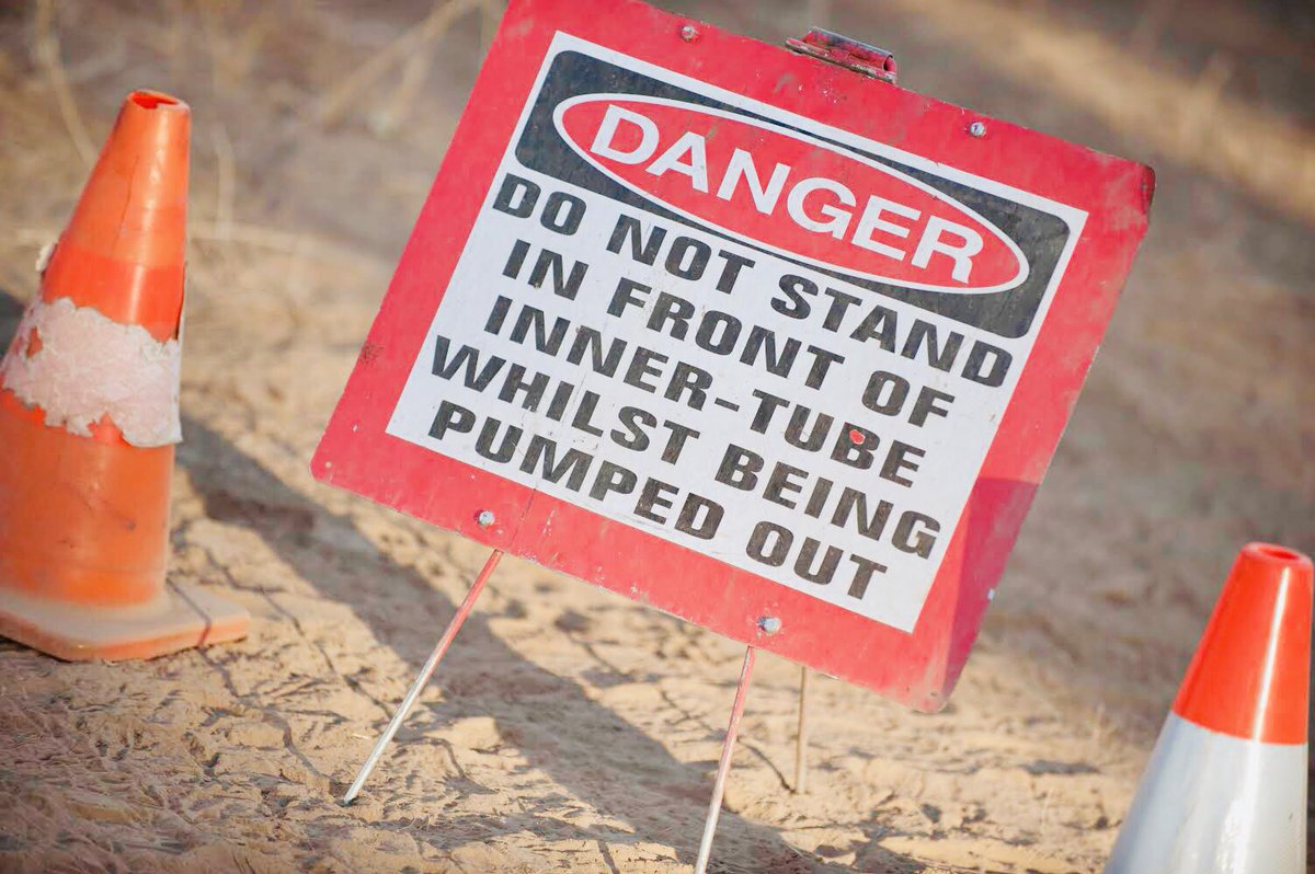 digSolutionsLLC's tweet image. ⚠️ A SAFE &amp;amp; PRODUCTIVE mine site is the gold standard &amp;amp; it’s achievable when EVERYONE knows protocol &amp;amp; standards, &amp;amp; commits to training. We’re renewing our MSHA cert. over the next few days, proving you’re never too senior or experienced to learn new ways to operate safely. 🌵