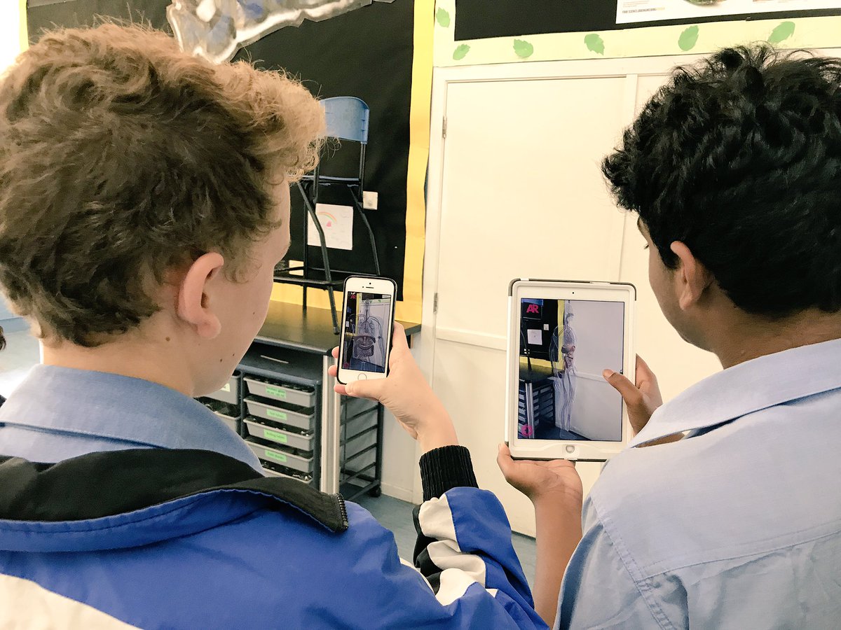 Augmented reality in science!!! #scipadAR #edchatelim #21stcenturylearning <a href="/ChhayaNarayan/">Chhaya</a> <a href="/murraybu/">Murray  Burton</a> <a href="/Markgmack/">Mark Granville Mack</a> <a href="/SWBriscoe/">Stephen Briscoe</a> <a href="/mikemckenzie0/">Michael McKenzie</a> <a href="/kimharim0620/">Harim</a>