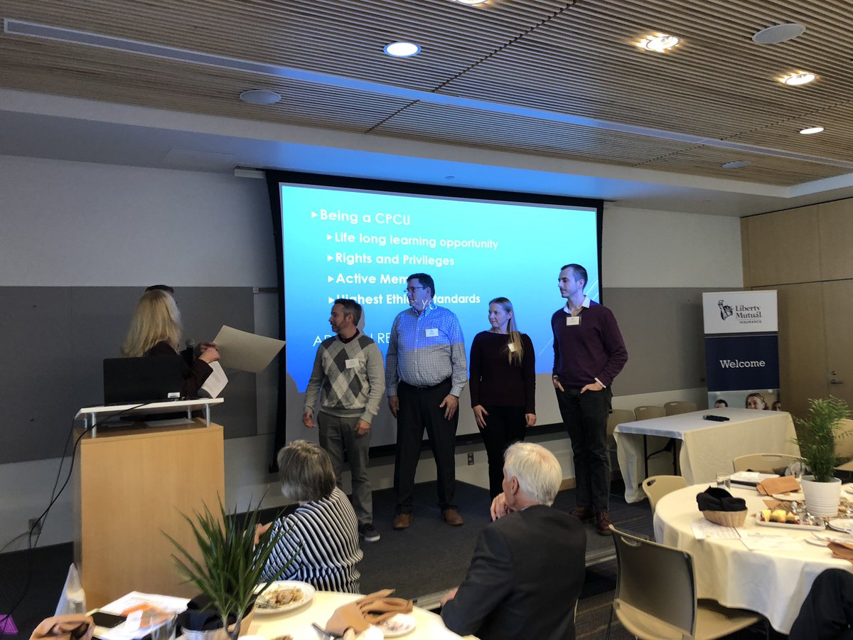 ORCPCU's tweet photo. Congrats to our new designees!! #CPCU18 #ORegon #ORChapter @OregonZoo https://t.co/mUxoFqaGjW