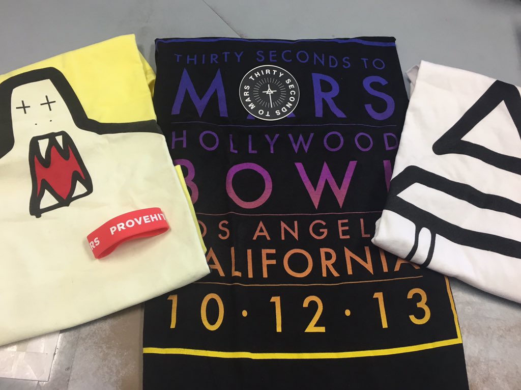 MellOfMayhem's tweet photo. @MARSStore #marsmerch #marsvault #mysterybundle #hollywoodbowl https://t.co/moqJVecjv5