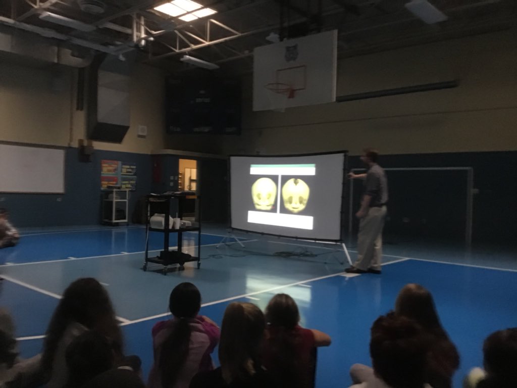 MrsRothman_4's tweet photo. Our “Wonderful” presentation by Dr.  Goodman! https://t.co/knLjUKRzht