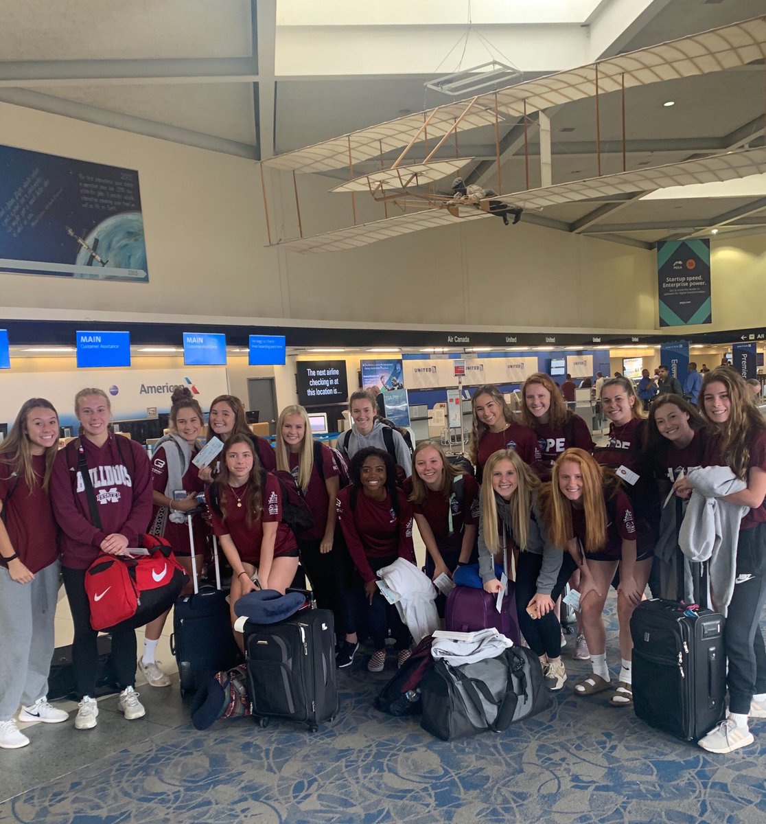 Safe travels and good luck to our U19 @theECNL girls as they head out to Phoenix for the first showcase of the year!!!!