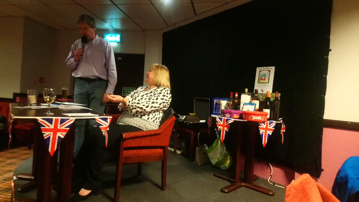 Tonight quiz night, two brilliant hosts Sue and Simon, raffles prizes donated by members of the longbridge social and quiz regulars for Royal British Legion. Thank you for everyone who has donated or supporting tonight.