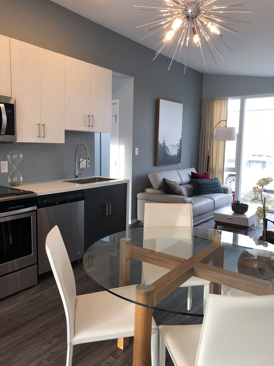 mezzo_homes's tweet image. The NEW Mezzo Show Home, in Selkirk, is all set up and ready for the VIP Event, this Saturday November 10th. Contact The Jeremy Zdrill Team  to book your time slot! They are filling up quickly!