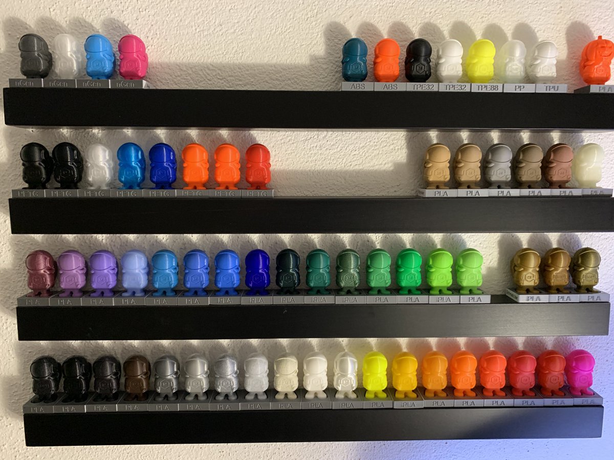 derjungewilde's tweet photo. #3DPhil @MatterHackers @DGaylord3D @AlecRichter3D @josefprusa satisfying to look at. Lots of different materials like bronze, copper, stone, wood pla, pla, petg, flex, abs. Next multi color with #MMU2 on my #MK3 @dasfilament_de @ColorFabb @FilamentPm @prusament https://t.co/yrCGm7ibxM