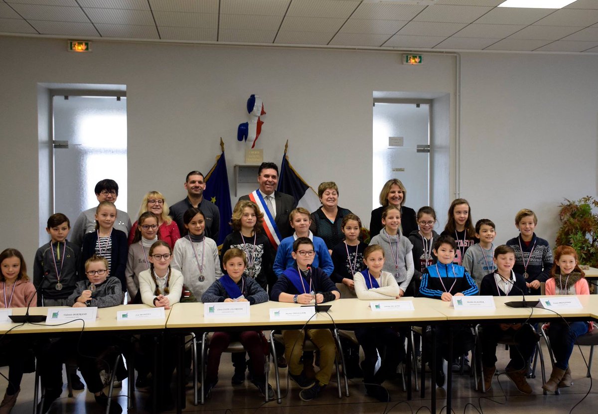 Nous vous donnons rendez-vous samedi à Livron-sur-Drôme  à partir de 10h, les élus du Conseil Municipal des Enfants éliront leur maire.