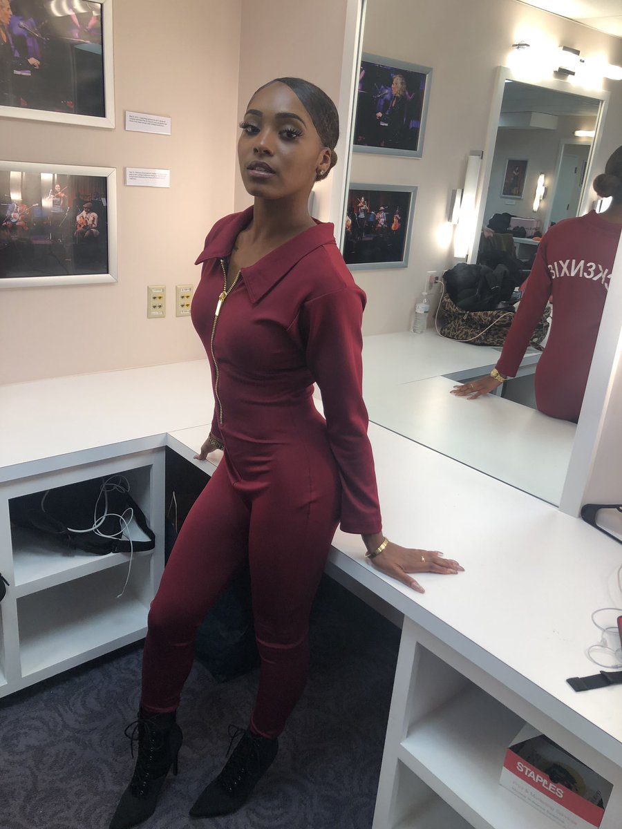 aysiazhane's tweet image. Bad lil vibe