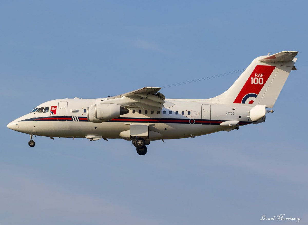 On finals to @BrusselsAirport BAe146 of the @RoyalAirForcewith ZE700 with Prime Minister Theresa May onboard for EU Meeting & ASEM Summit last month. #Avgeek #aviation #BritishAerospace #Government #VIP #TheresaMay