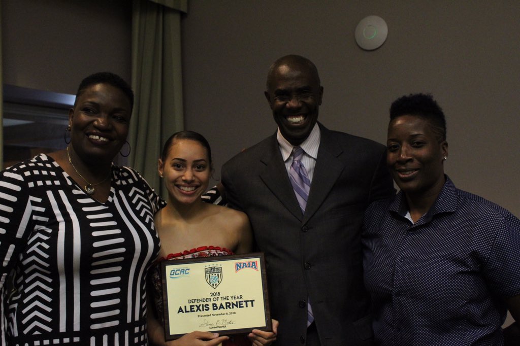 MACCCCommish's tweet photo. Congratulations to @xulagold Head Volleyball Coach Pat Kendrick for winning #GCACVB Coach of the Year. Congratulations also to all of our honorees! Good luck at tomorrow’s tournament! #HustleHitNeverQuit #GCACPride https://t.co/R8aQwe7OAF