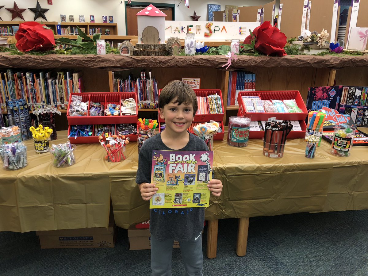 adroseteach's tweet image. Book Fair Preview Today!  Shopping starts next week!