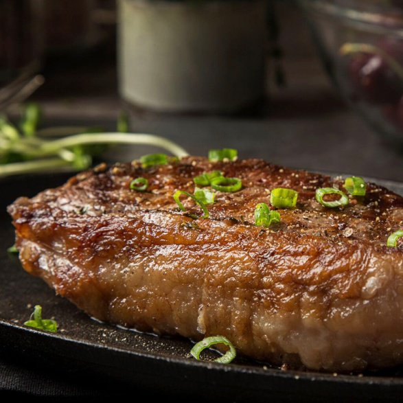 interfoodsts's tweet photo. Can you imagine having a bite of this tender, juicy and smoky cut of premium Wagyu beef? Get yours in our website and enjoy the best dish https://t.co/hEBagYY9fv
 
#WagyuBeef #Beef #WagyuMeat #Meat #Wagyu #CutsOfMeat #CutsOfBeef #Delicious #Food https://t.co/i9Yr4GON2s