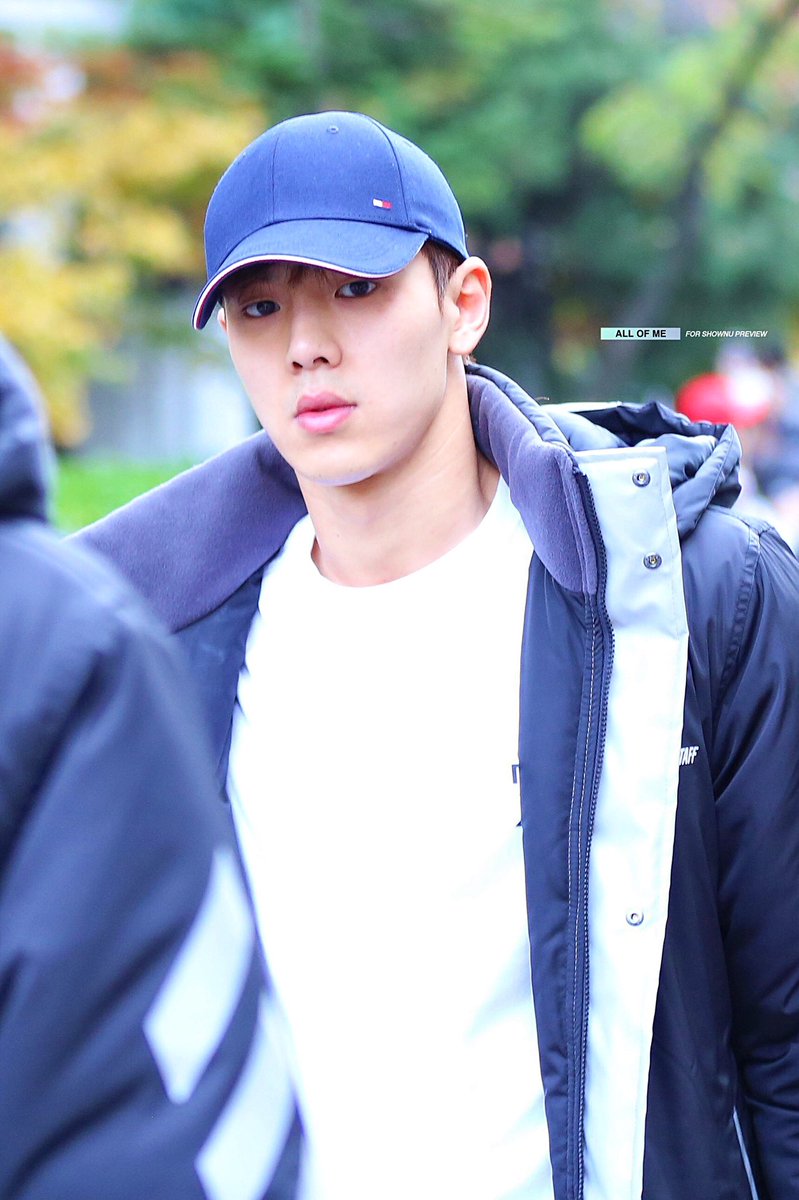 ➖pre 181109 중외 아침부터 잘생긴 혀누보고 개안해따ㅠㅠㅠㅠㅜㅠㅡㅜㅠㅠ❤️
#셔누 #몬스타엑스 @OfficialMonstaX