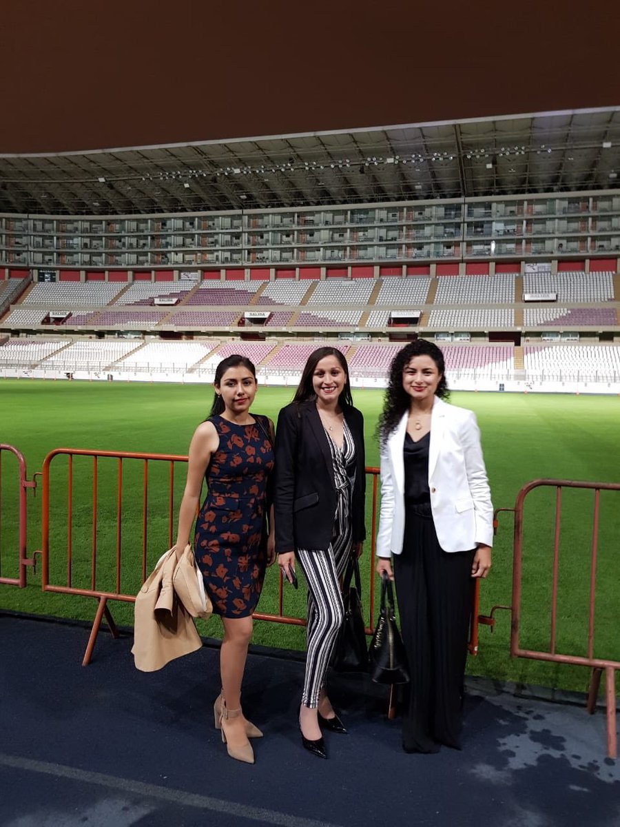 tfy19's tweet photo. #foxenelestadio https://t.co/q84URO0Iaa