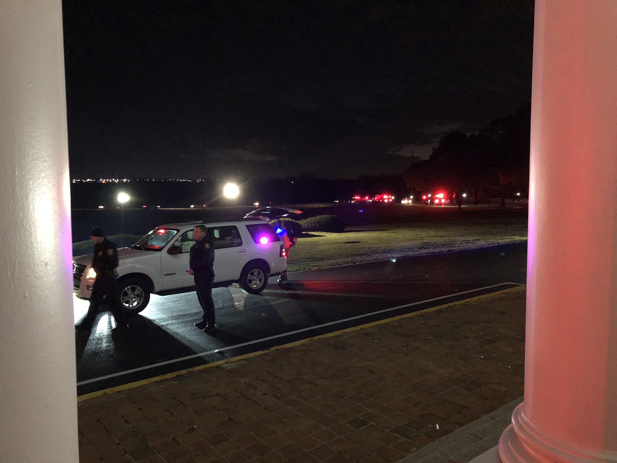 RobertWKYT's tweet photo. While tonight’s events @WKYT turned out to be harmless, our world has evolved into one where TV stations and journalists can become targets. As with every school and workplace, the safety of those inside to learn and work is important. Thanks to @lexkypolice for their response. https://t.co/34tbUFSLnU