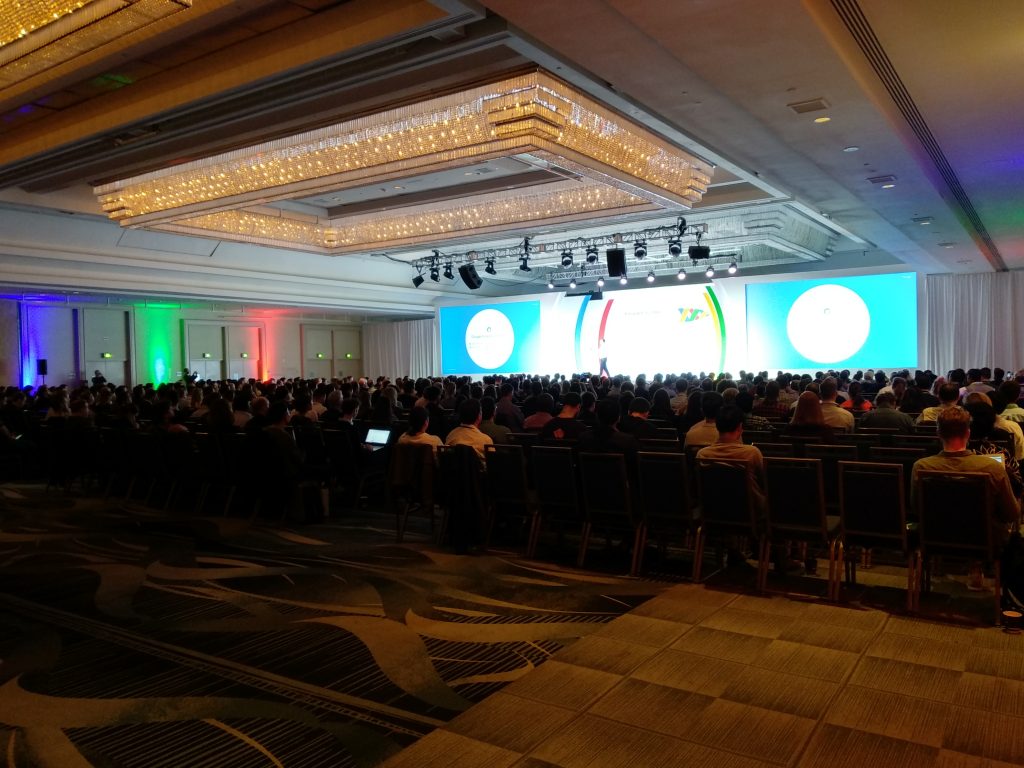 metriplica's tweet photo. Ya tenemos a nuestro compañero Raúl Galve de vuelta del #GooglePartnersSummit y nos ha explicado su experiencia en #DoctorMetrics: https://t.co/fFvuKrHDr1 #Google #Analytics https://t.co/nxPBOKn4Wy