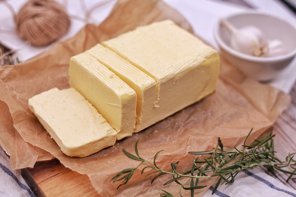 listonic's tweet image. Do you know how to tell if #butter or #margarine has gone bad? Read our guide to find out #howtostore them and how to make them last even longer! 🐄⏳🗄💪

listonic.com/how-to-store-b…