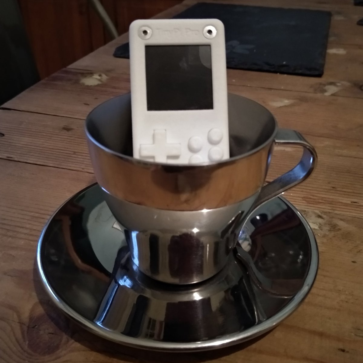 Pi0CKET's tweet photo. The perfect early morning 'pick me up' #TinyPi #Pro #hotandstrong https://t.co/VoZWkbGK4e