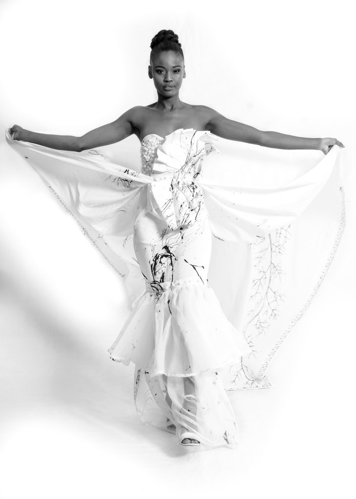 Lungie_Mazibuko's tweet photo. Face of Free State Fashion Week 2018/2019 Lungile Mazibuko dressed by: TVL @VincentLeeu
๐ธ:@Angelscreations_za
MUA:Kryolan @Kryolanfreestate
#FOFSFW18
#FSFW18
#SunWindmill
#Kryolan
#beyourdream
#CandySmithFoundation https://t.co/VR5N9AC4ph