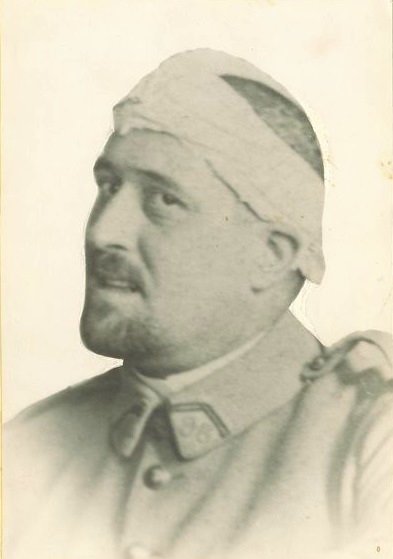 Qui êtes-vous Monsieur Guillaume #Apollinaire? Aujourd'hui, on commémore le centenaire de votre mort et <a href="/GallicaBnF/">Gallica BnF</a> part à votre rencontre ⬇️ cc <a href="/ApollinaireGui1/">Apollinaire Guillaume</a> #VendrediLecture #ApollinR18 #CeJourLà
=>c.bnf.fr/yJM
