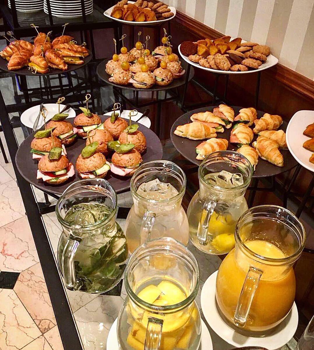 marriottmowgr's tweet photo. Have a brilliant Friday, dear friends! Morning coffee-break at #marriottgrand hotel ☕️#travelbrilliantly #marriottmoscow https://t.co/1SZ4amevHE