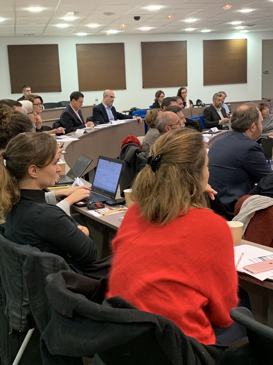FranceTravail's tweet photo. [En direct] Audrey Perocheau, directrice du developpement des compétences dans les territoires à Pôle emploi, lance la première table-ronde pour faire découvrir aux entreprises les évolutions de l’aide au projet numérique. #10kNum #APICN https://t.co/OWOsppWaTh