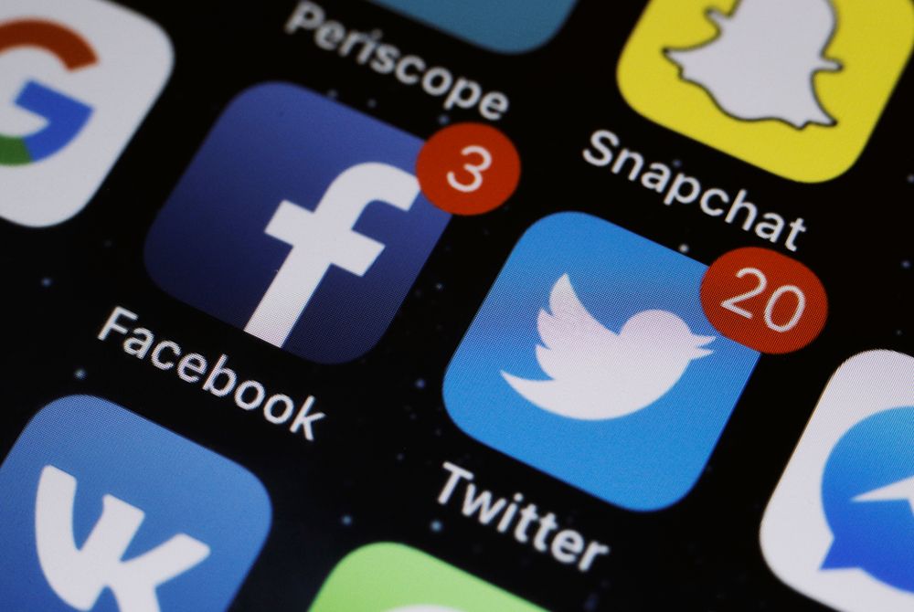 Natalee__'s tweet photo. Nouveautés Réseaux sociaux : 5 innovations du mois d'octobre 2018 #SocialMedia https://t.co/7xAvU3Z8sb https://t.co/xobfvwNk7r