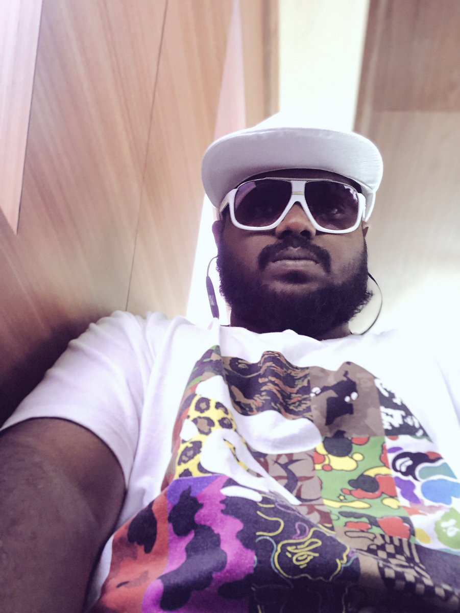 djgmaldives's tweet photo. Hello Friday! off to @oblusangeli #FridayFeeling #Whiteitis #Gigday #back2back https://t.co/l2cwXAywF9