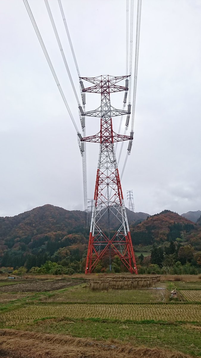 儀一 送電鉄塔 高圧鉄塔はやはり見ていていいな T Co 6bbmsv4ukt Twitter