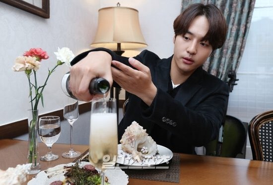 for_yangsejong's tweet photo. 181109

[취중토크①]양세종 ＂신인상 받을수록 부담과 책임의 압박＂ 
(출처 : 일간스포츠 | 네이버 TV연예) 
https://t.co/CvSfAo3RpQ

#양세종 #Yangsejong #ヤンセジョン #梁世宗 #굳피플 #굳피플엔터테인먼트 #세종특별時 #세종특별시_SpecialTimeOfSeJong https://t.co/i9125UvCu5