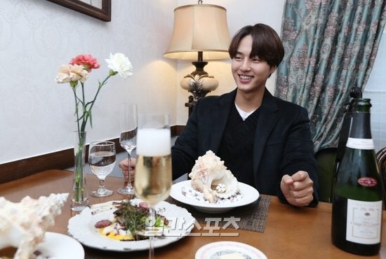 for_yangsejong's tweet photo. 181109

[취중토크②]양세종 ＂불안한 멘탈, SNS를 안 하는 이유＂ 
(출처 : 일간스포츠 | 네이버 TV연예) 
https://t.co/sRh1o9wEuP

#양세종 #Yangsejong #ヤンセジョン #梁世宗 #굳피플 #굳피플엔터테인먼트 #세종특별時 #세종특별시_SpecialTimeOfSeJong https://t.co/ctp3soqmCA