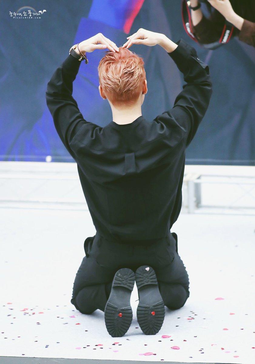 XIAkiss's tweet photo. [HD PICS] 181107 Junsu's Backview🙆‍♂️
 (cr PicnicXIA)
#XIA #JUNSU #ジュンス #WelcomeBackXIA https://t.co/MXLN4PT1eo