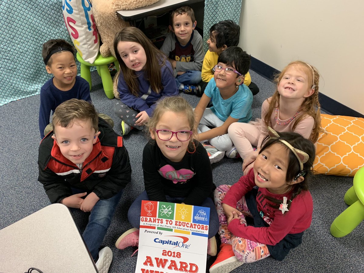 deafeddebbie's tweet photo. Great things are happening at Davis. Two Plano Education Foundation Grants👏#planodeafed#sharethegood https://t.co/xPAGKXHSQI