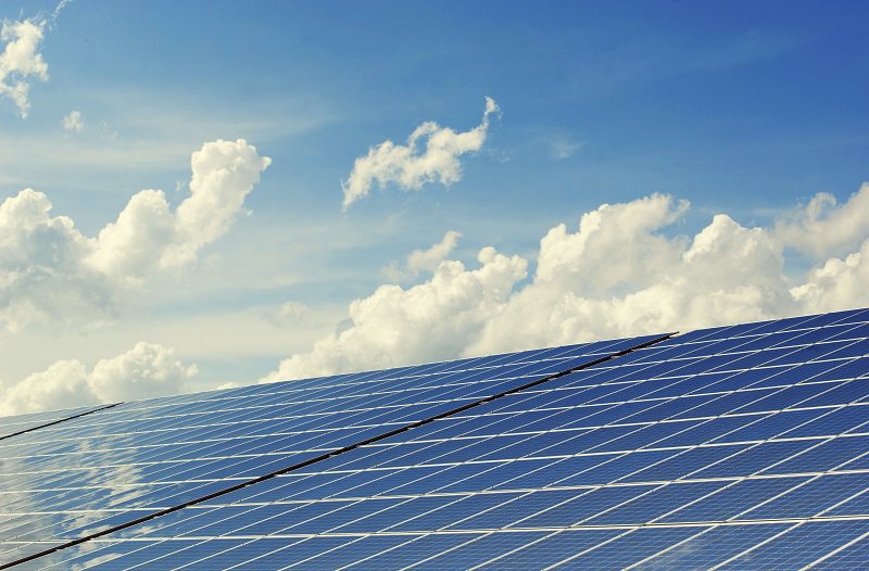 WrenchSolutions's tweet photo. @KochiAirport, the world’s first #solar powered airport, is trading expertise and experience to other airports across the world to help them install their own solar-powered facilities. Read more https://t.co/UGPuWGwVmf #solar #renewable #kochi https://t.co/De519ySzQy