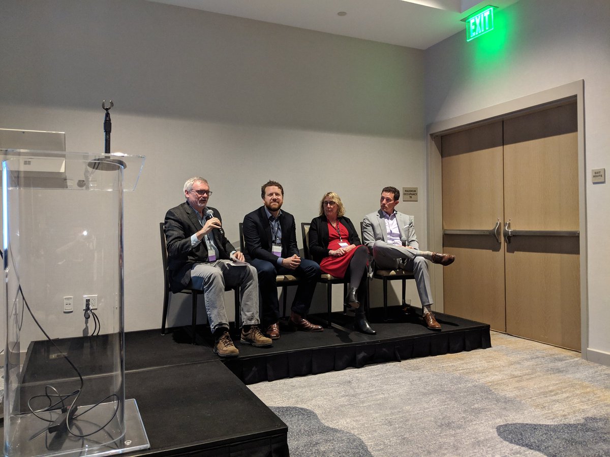 3Rev_ITSDavis's tweet photo. Thanks @FehrAndPeers for co-hosting a fantastic conversation with us at @ITS_UCDavis around disruption in transportation. Our future is changing, and we're making time for an important conversation about pricing curbs, roads, transit, and driverless taxis. #3revResearch https://t.co/v1Q4X5l7g7