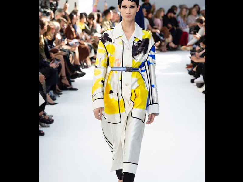 buttonsparadise's tweet photo. [FASHION REVIEW] ⭕️ All about fashion and buttons with a French style view! TO read and to see here. You will be amazed https://t.co/t8fp2BKhBU #FashionButtons #Buttons #LuxuryTrends #Paris #BestOfMode #BestOfFashion #ButtonsParadise #FrenchDesigner #ButtonlyYours ##TopFashion https://t.co/84VyZcjtdn