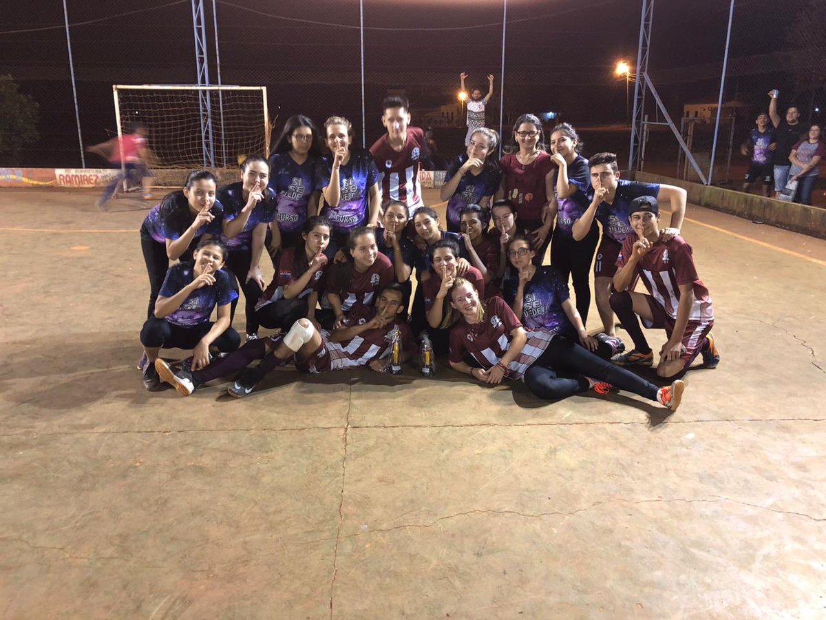 gustafrandaloso's tweet photo. Más una noche/día increíble en mi vida el ultimo intercurso fue el mejor de mi vida! Tercer y primer curso representando muy bien al cole, SI SE PUEDE, que vengan los buenos porque los mejores ya nos vamos 🤫😝❤️ #promo018 #campeones https://t.co/Ha4yrkuImU