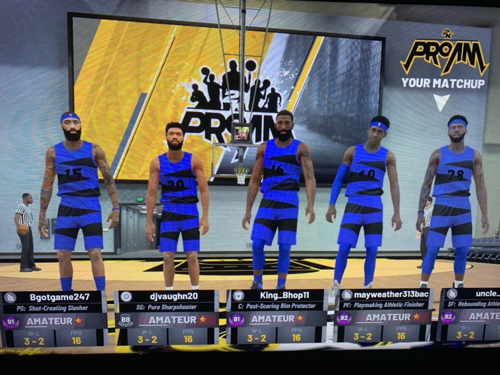 Shhchicken's tweet photo. #RoadTo100Wins #2PieceCombo Two More Wins to End the Night 4-0 #CookAndChicken👨🏾🍳🐔 #SL2K3 #Hungry #PopOut🎒
PG:@Juiw0p
SG:@iamvutt
SF:@YABOICOOK1
PF:@Ineed2hoess
C:@ChickenTPO
@2KCrewFinder @TruPlayersOnly @Big_Brudda_PURP @TheJonny2k
@CoachVilvens @OGKINGCURT 💯 https://t.co/eNHAyCbVz8