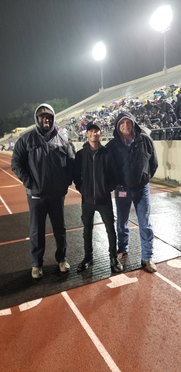 jetwife101's tweet photo. 10 years of band life, came down to tonight.rainiest season ever!!  #oracle2018 #bandfamily #lifeisgood @walterberringer @ChisholmTrailHS https://t.co/VTbdoaXoPJ