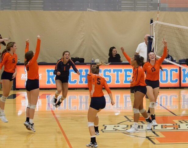 mollyabe1's tweet photo. I'm super excited to announce that I will be continuing my athletic and academic career at LLCC! Cant wait to be a part the Loggers Volleyball team!! https://t.co/P5klce1ImS