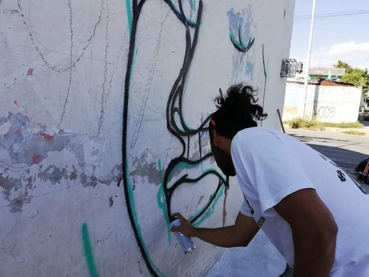 gracmor's tweet photo. Un poco de color en 3 hrs. 
Prol. 2 Sur y Av. 101 Ote. Arboledas de Loma Bella
💀✌️
#gracmor #art #streetart #street #colors #popart #instamoment #ingredientsofidentity #cookiedeaux #instaart #mural #mexico #puebla https://t.co/tUGWBH6HNc