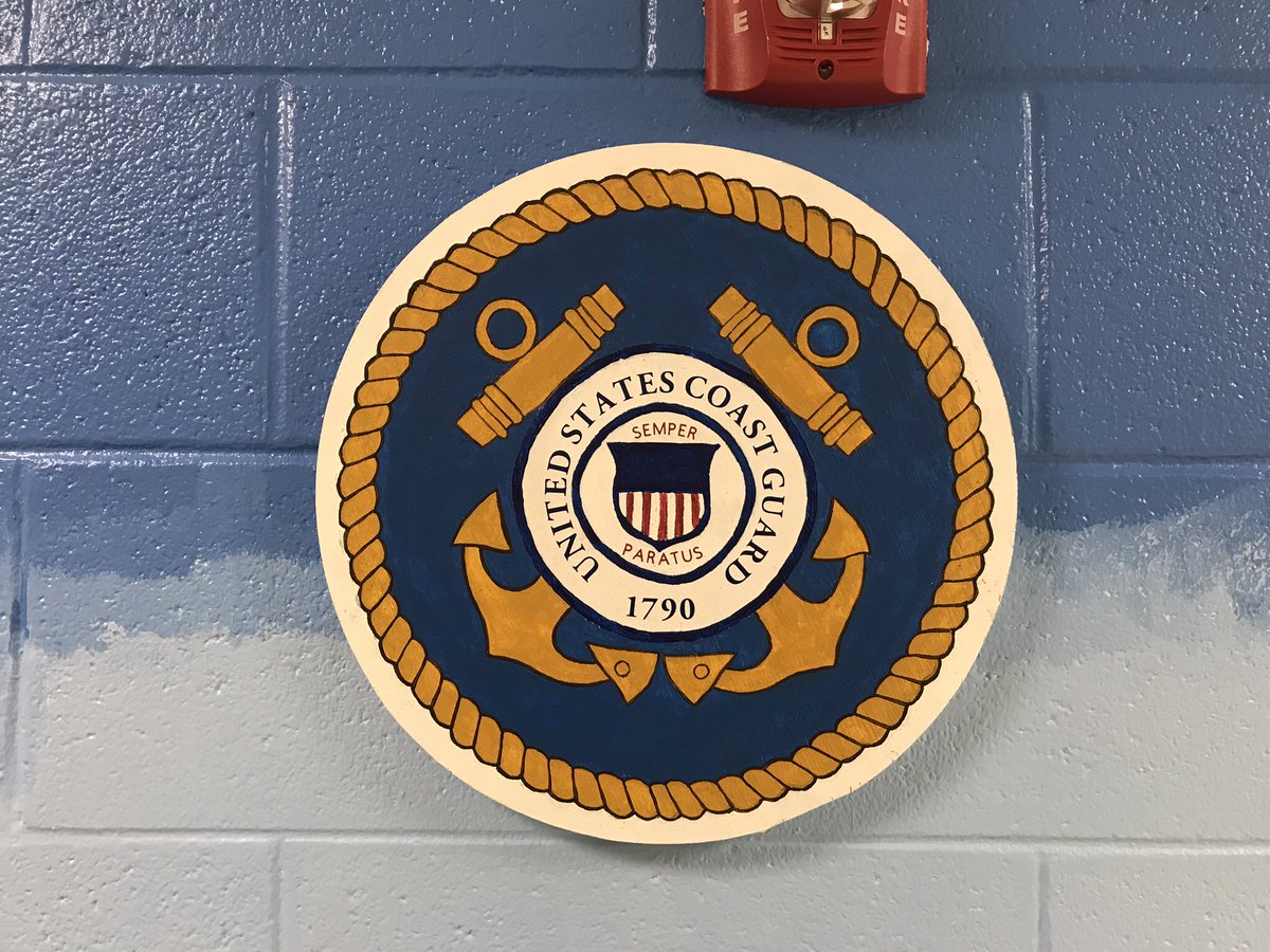 createinroom208's tweet photo. The seals are still a work in progress, but @KOlsen1023 got us one step closer with her amazing vinyl skills! Thanks Mr. Burgett for cutting the circles. #wearechurchville #sharingtalents #teamwork #IgniteD205 🇺🇸⚡️ https://t.co/yPriZdPyWN