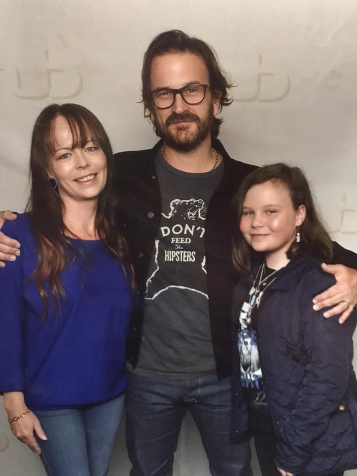 theHubsteria's tweet photo. This week's featured #FanFaveFriday comes from Heather Russell on Facebook! She was dying to meet @dicksp8jr  and had a fantastic experience, with him remembering her and her daughter over Sing Along and through the whole event!  It was a great time with a favourite actor! https://t.co/2xSMMoFHFf