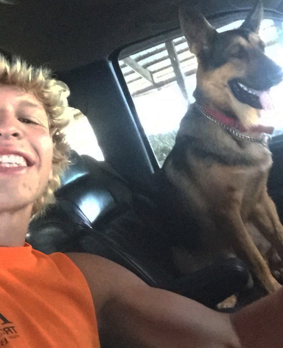 lhaas68's tweet photo. It’s been 2 months since I last saw my bestfriend.. Things were so much more simple when it was just a boy and his dog😔 https://t.co/6xdDUm0vej